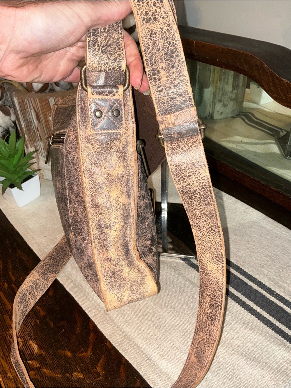 Bed Stu Leather Venice Beach Crossbody Shoulder Bag Teak Lux MSRP $240 - Picture 5 of 12